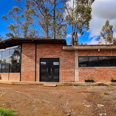 El Terreno Cultural Exchange Centre 과란다 외부 사진